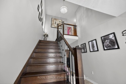 71 Jessica Street, Hamilton, ON - Indoor Photo Showing Other Room