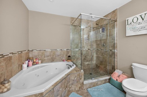 71 Jessica Street, Hamilton, ON - Indoor Photo Showing Bathroom
