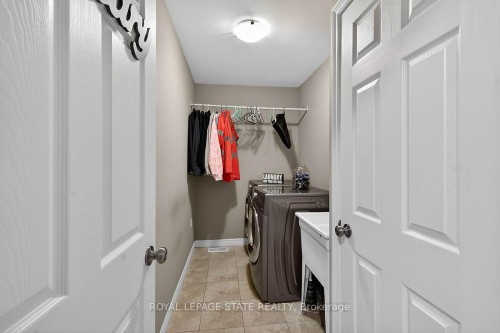 71 Jessica Street, Hamilton, ON - Indoor