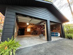 Garage - 