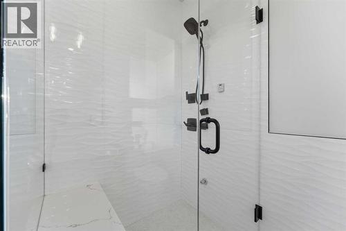 631 55 Avenue Sw, Calgary, AB - Indoor