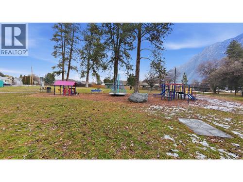 402 11 Avenue, Keremeos, BC - Outdoor