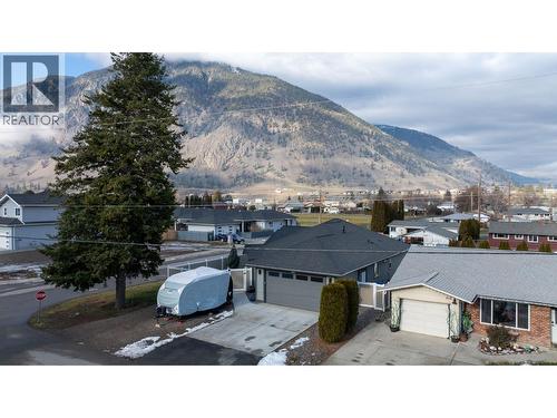 402 11 Avenue, Keremeos, BC - Outdoor With View