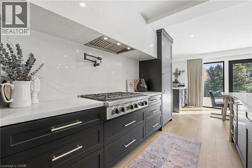 1316 Dundas Street, Burlington, ON - Indoor Photo Showing Kitchen With Upgraded Kitchen