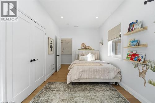 1316 Dundas Street, Burlington, ON - Indoor Photo Showing Bedroom