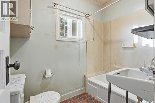 308 1St Street E, Delisle, SK - Indoor Photo Showing Bathroom