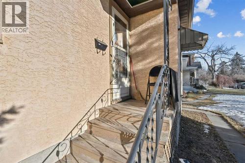 450 34 Avenue Nw, Calgary, AB - Outdoor