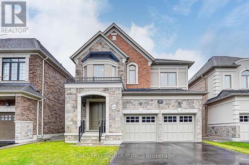 16 BOTELHO CIRCLE  Aurora, ON L4G 3X3