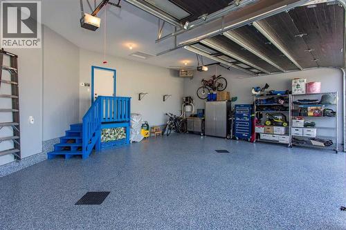 12 Emmett Crescent, Red Deer, AB - Indoor Photo Showing Garage