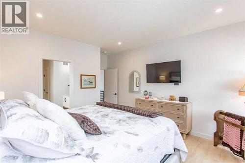 12 Emmett Crescent, Red Deer, AB - Indoor Photo Showing Bedroom