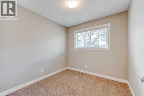 136 Pantego Lane Nw, Calgary, AB - Indoor Photo Showing Other Room