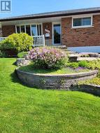 209 JOHNSON AVENUE  Whitby, ON L1N 3T2