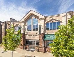 39  St. Thomas Street  St. Albert, AB T8N 6Z1