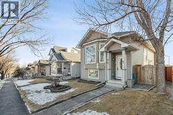 11 Somervale Drive SW  Calgary, AB T2Y 3G3