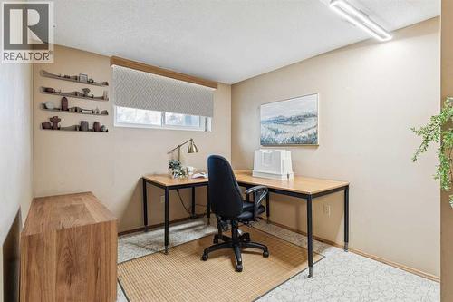 First basement bedroom - 23 Dovercliffe Way Se, Calgary, AB - Indoor Photo Showing Other Room