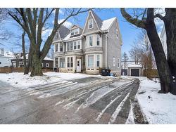 143 LeMarchant Road  St. John's, NL A1C 2H3