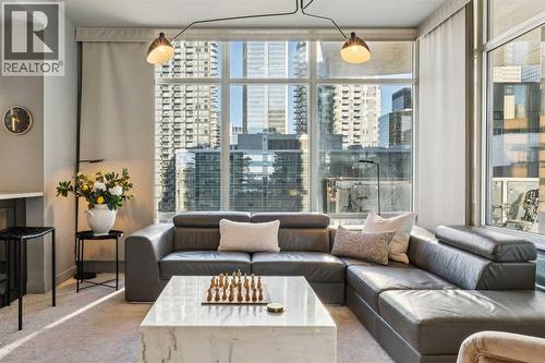 904, 530 12 Avenue Sw, Calgary, AB - Indoor Photo Showing Living Room