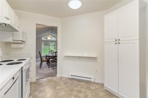 10-126 Hallowell Rd, View Royal, BC 