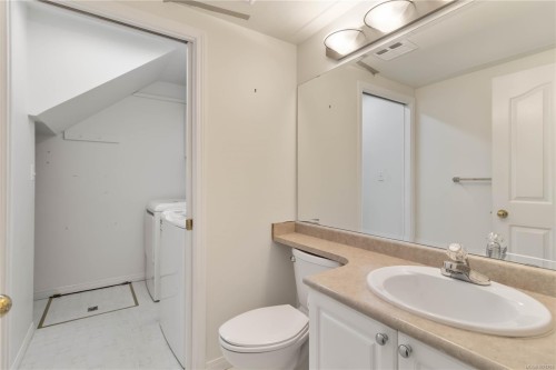 10-126 Hallowell Rd, View Royal, BC 