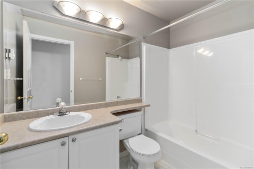 10-126 Hallowell Rd, View Royal, BC 