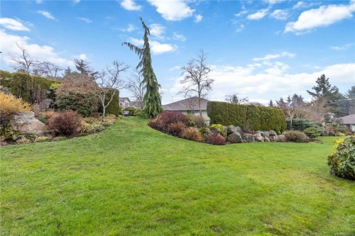 10-126 Hallowell Rd, View Royal, BC 