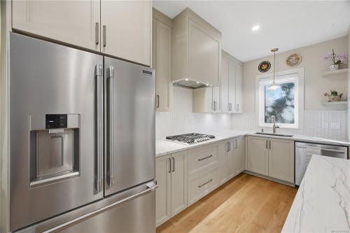 525 Sumas St, Victoria, BC 