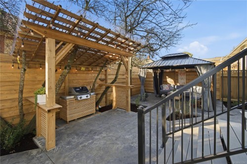 525 Sumas St, Victoria, BC 