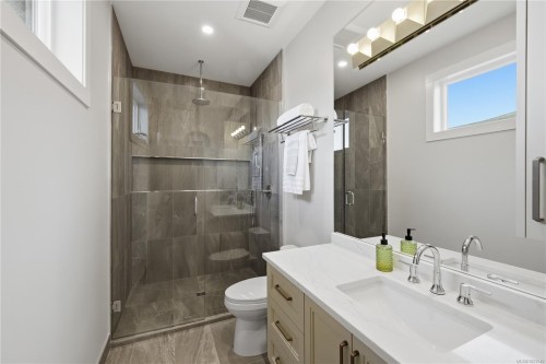 525 Sumas St, Victoria, BC 