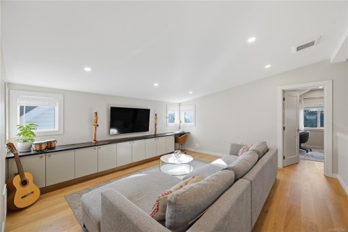 525 Sumas St, Victoria, BC 