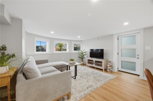 525 Sumas St, Victoria, BC 