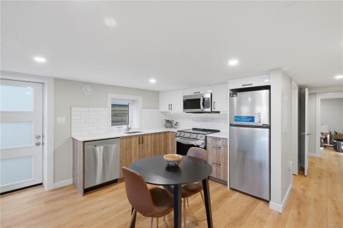 525 Sumas St, Victoria, BC 