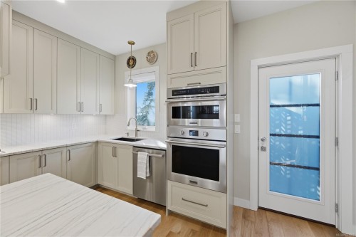 525 Sumas St, Victoria, BC 