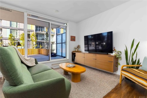 308-369 Tyee Rd, Victoria, BC - Indoor Photo Showing Living Room
