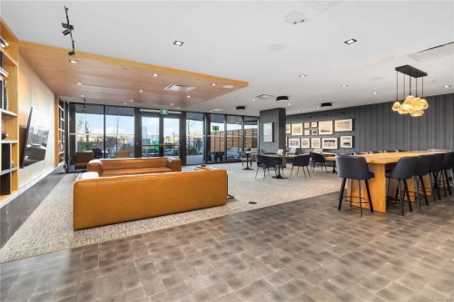 308-369 Tyee Rd, Victoria, BC - Indoor