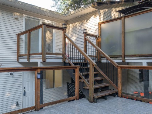 5997/6001 Hammond Bay Rd, Nanaimo, BC - Outdoor With Exterior