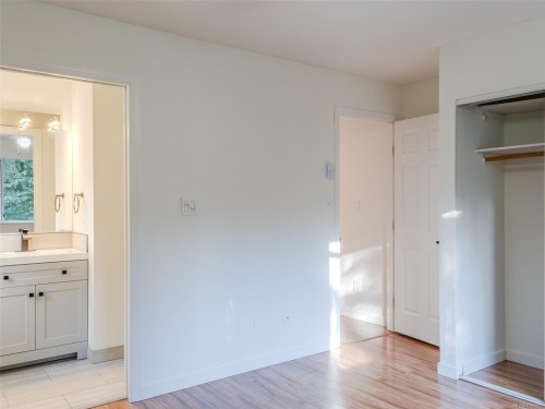 5997/6001 Hammond Bay Rd, Nanaimo, BC - Indoor Photo Showing Other Room