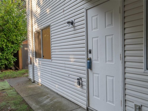 5997/6001 Hammond Bay Rd, Nanaimo, BC - Outdoor With Exterior