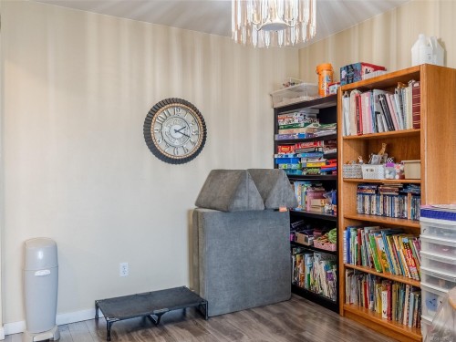 5997/6001 Hammond Bay Rd, Nanaimo, BC - Indoor