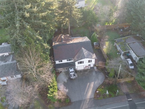 5997/6001 Hammond Bay Rd, Nanaimo, BC - Outdoor