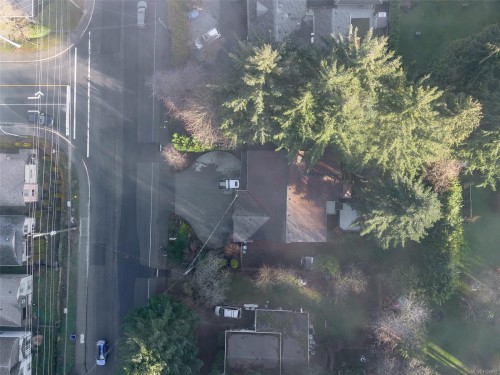 5997/6001 Hammond Bay Rd, Nanaimo, BC - Outdoor