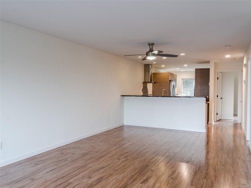 5997/6001 Hammond Bay Rd, Nanaimo, BC - Indoor