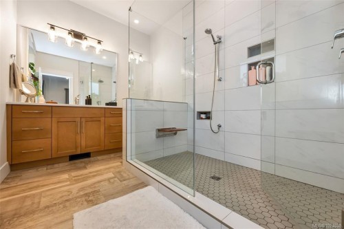 168 Edgewood Dr, Lake Cowichan, BC 