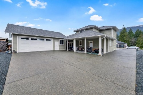 168 Edgewood Dr, Lake Cowichan, BC 