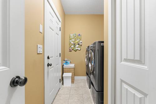 3-4610 20 Street, Vernon, BC - Indoor Photo Showing Laundry Room