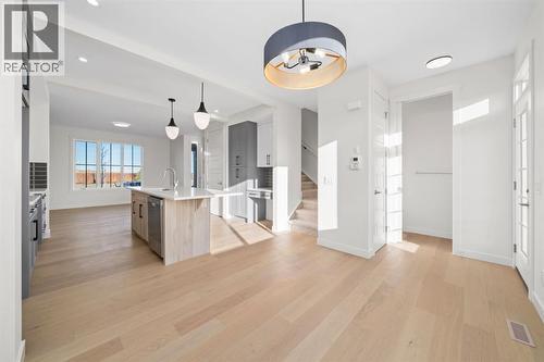 25 Sora Gate Se, Calgary, AB - Indoor Photo Showing Kitchen