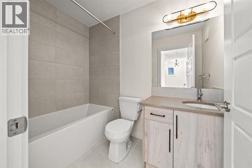 25 Sora Gate Se, Calgary, AB - Indoor Photo Showing Bathroom