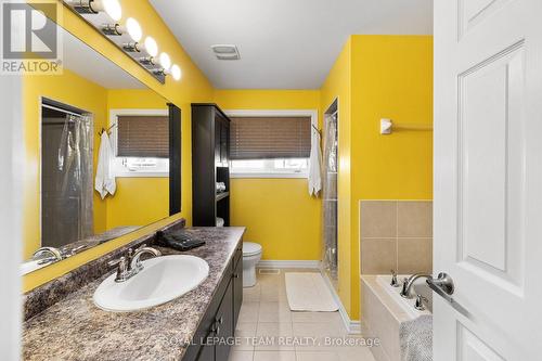 Ensuite Bath with Soaker Tub & Separate Shower - 3022 Freshwater Way, Ottawa, ON - Indoor Photo Showing Bathroom