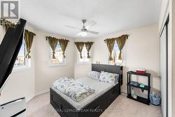 4th Bedroom with Dbl closet and loads of windows - 