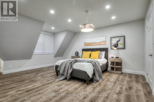 710 - 75 Weldrick Road E, Richmond Hill, ON - Indoor Photo Showing Bedroom