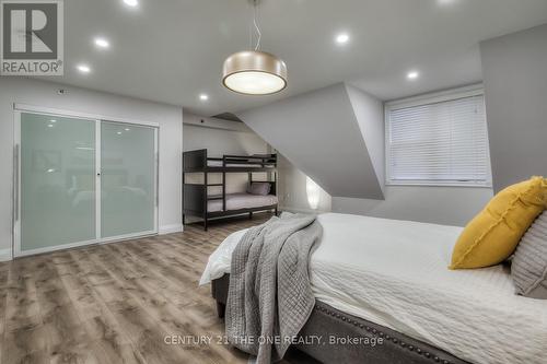 710 - 75 Weldrick Road E, Richmond Hill, ON - Indoor Photo Showing Bedroom